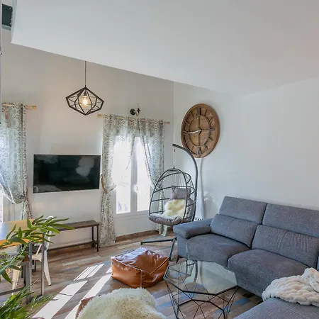 Duplex Templo Nevado Con 2 Parking Cubiertos Gratis Апартаменти *